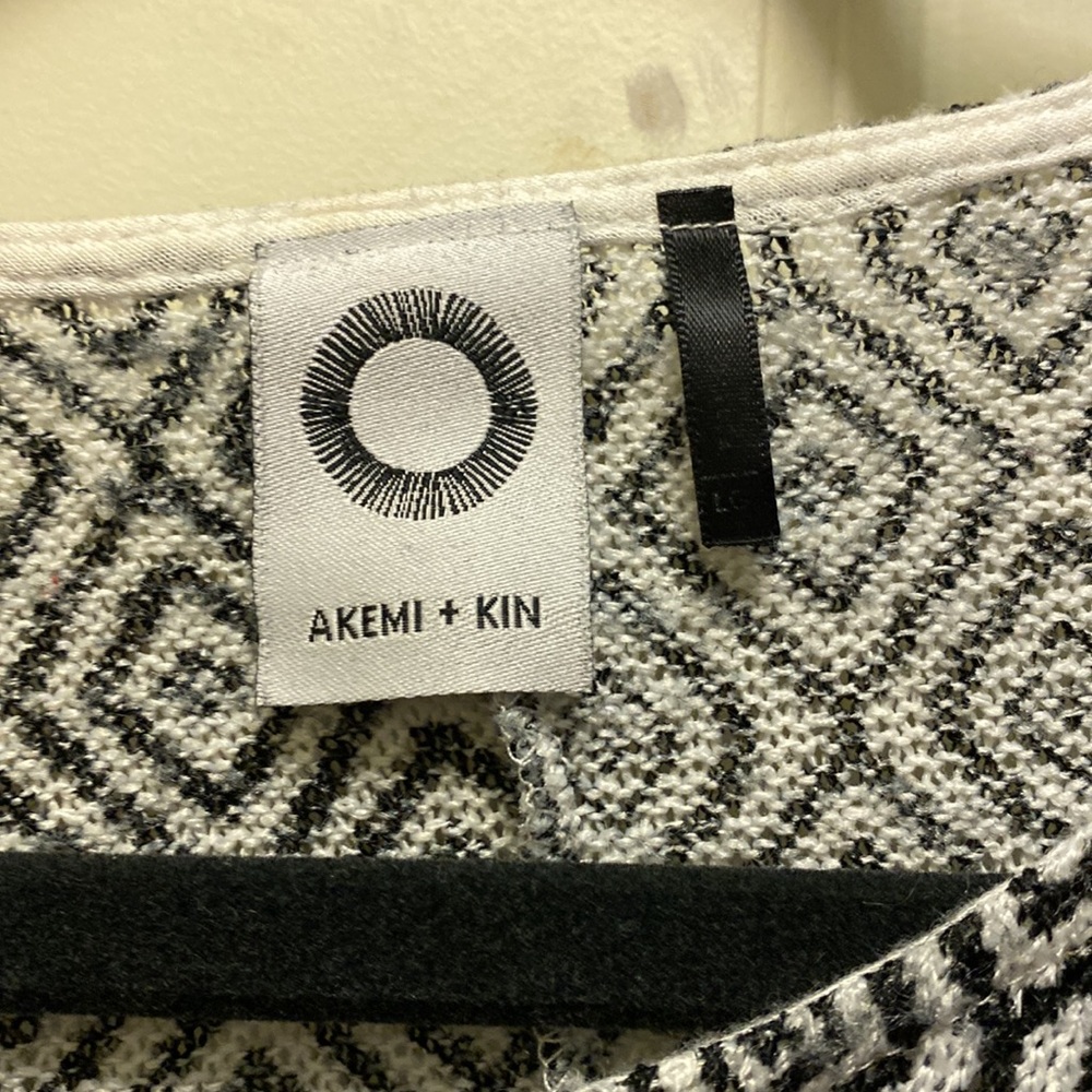 Anthropologie Akemi and Kin geometric top - Picture 2 of 3